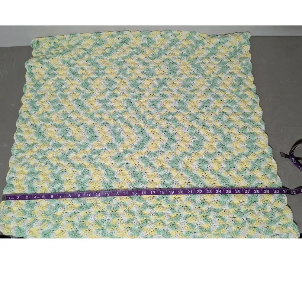 Vtg Handmade Crochet Baby Afghan Blanket 31x28 Shell Stitch Mint Yellow White